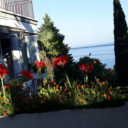 & Semic - Free Parking And Sea View Οπατία