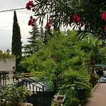 & Semic - Free Parking And Sea View Guest house 3*