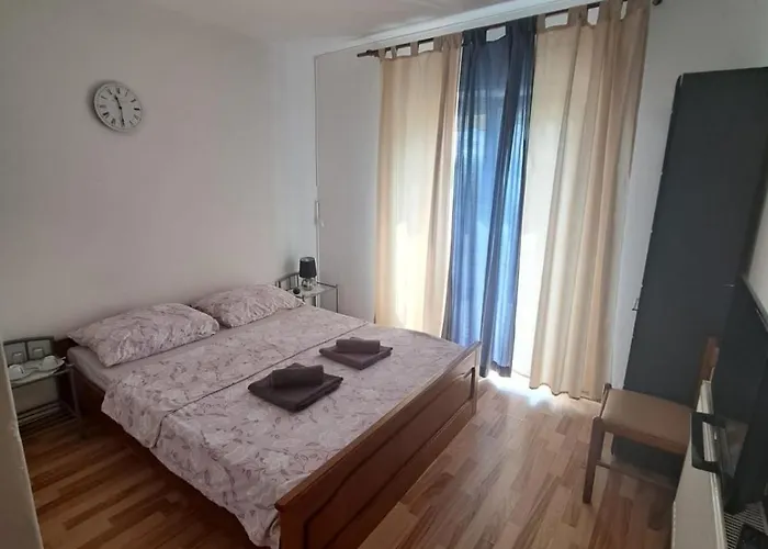 & Semic Gæstehus 3*